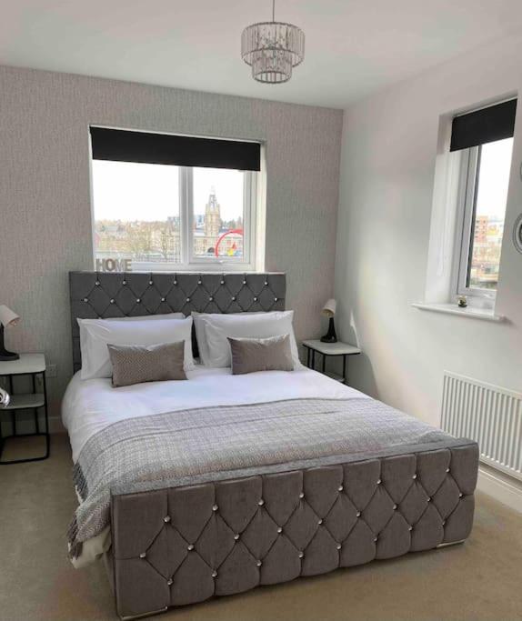 Luxury 2 Bedroom Waterfront Apartment With Balcony Newport  Extérieur photo
